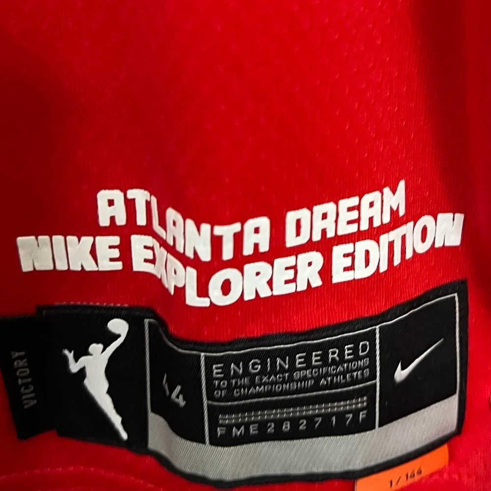 Nike Red Atlanta Women's Jersey‎ medium